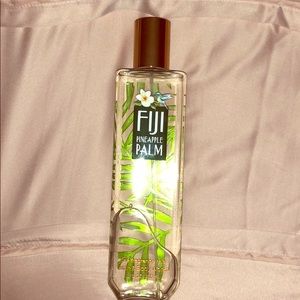 Bath and body works body mist